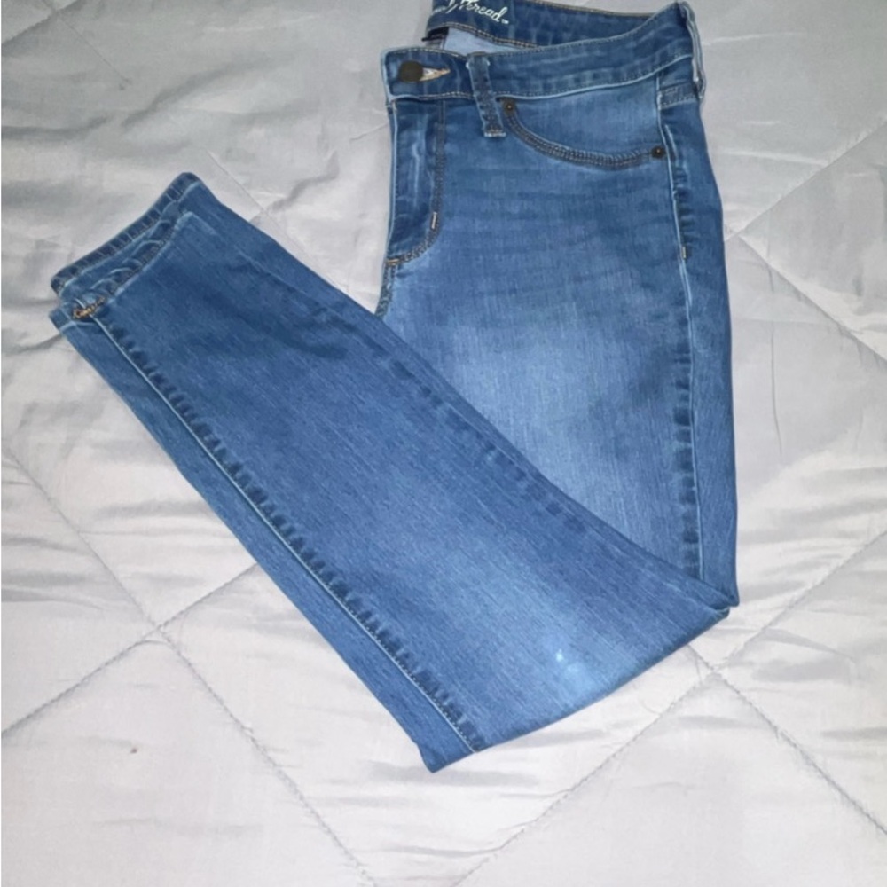 Universal Thread High Rise Blue Jeans - Picture 2 of 6